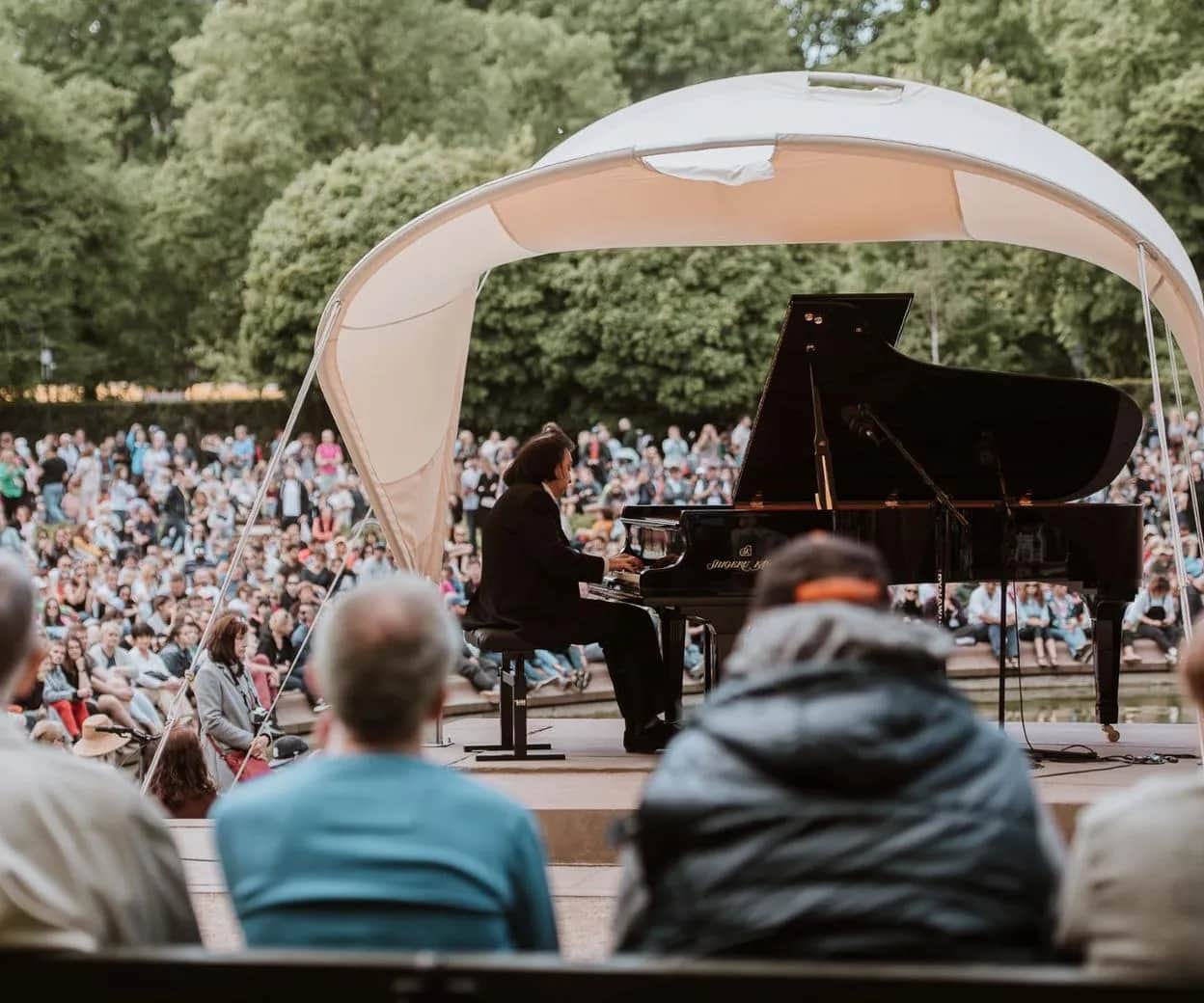 Koncert Chopinowski w Łazienkach: Ile trwa? Kiedy i jak iść?