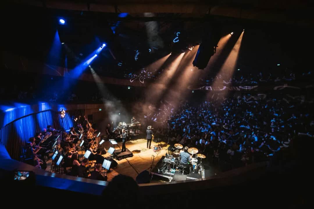 Gdzie zagrać koncert w Warszawie? Odkryj najlepsze miejsca i ich możliwości