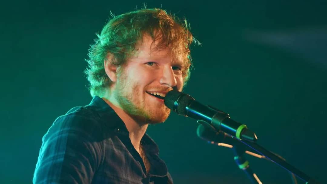 Ed Sheeran kto to? Poznaj niezwykłą historię tego artysty