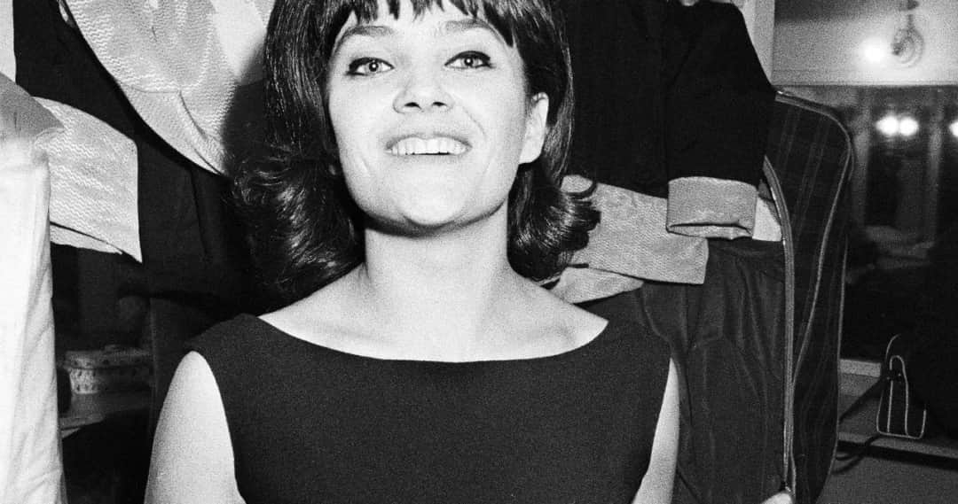 Kto śpiewał Rudy rydz? Poznaj historię i wykonawcę tej piosenki